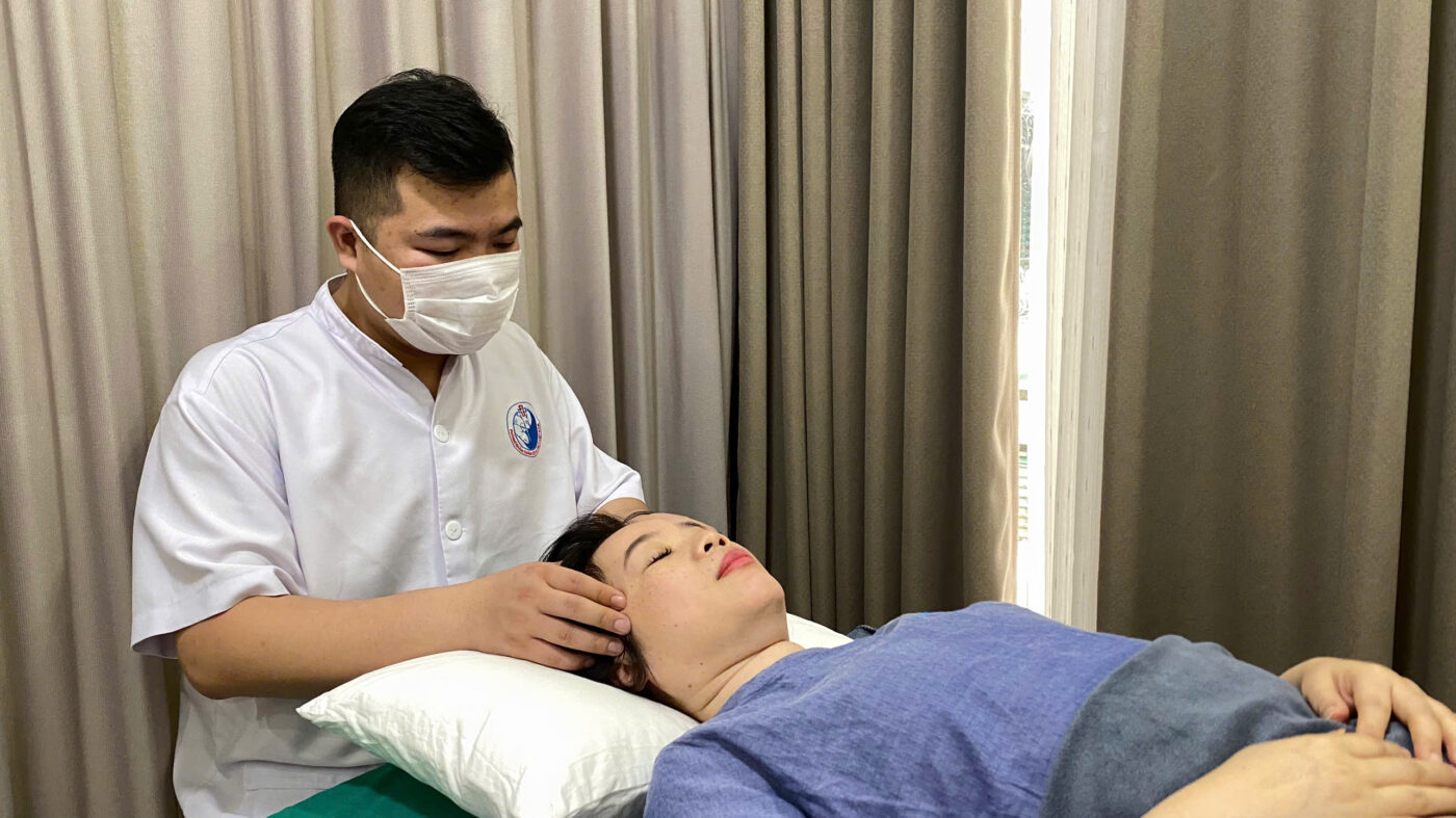 Chữa Liệt dây thần kinh số 7 bằng phương pháp Y học cổ truyền